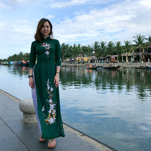 Những Ca Khúc Trữ Tình Quê Hương Hay Nhất Của Thu Hiền