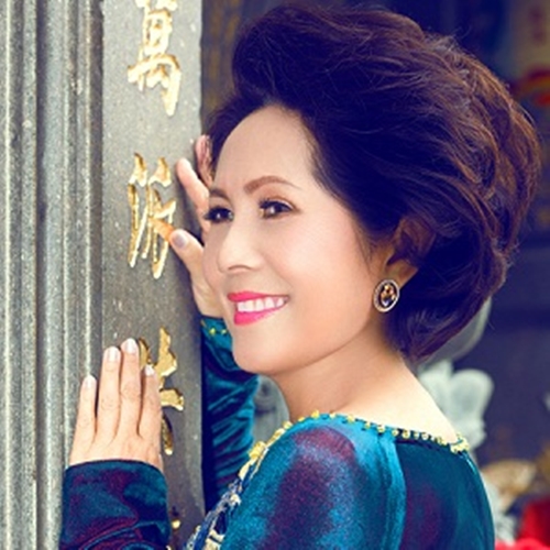 Phương Dung - Giao Linh - Họa Mi: LK Chuyến tàu hoàng hôn